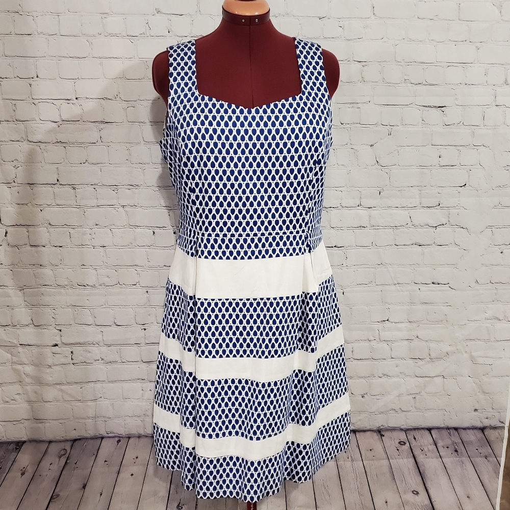 Dress with pockets! BRAND NEW